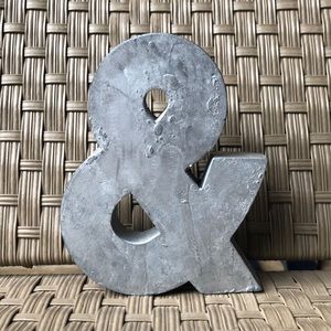 Anthropologie Ampersand Symbol Decor